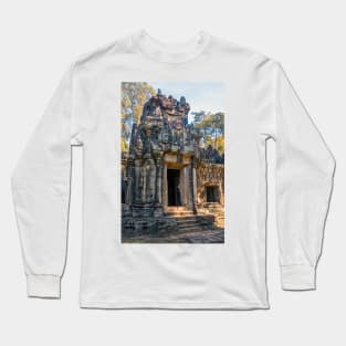 Gopura Near Phimeanakas Temple Long Sleeve T-Shirt